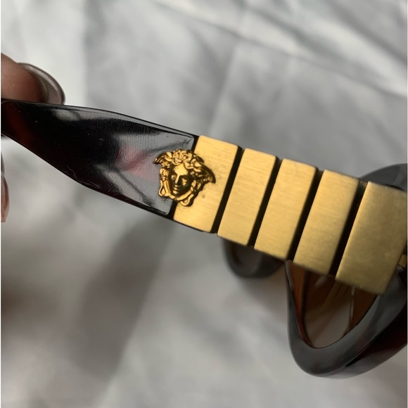 Versace sunglasses - Picture 7 of 16
